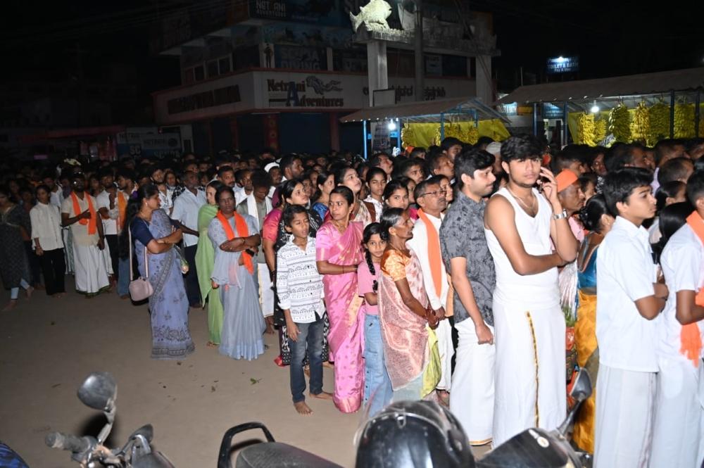 Thousands of Devotees Participate in Shivratri Padayatra from Bhatkal to Murdeshwar