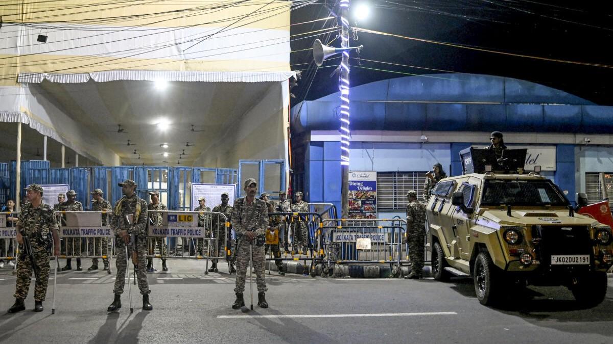 EC rules out irregularities at strongrooms; tight security at Kolkata counting centres