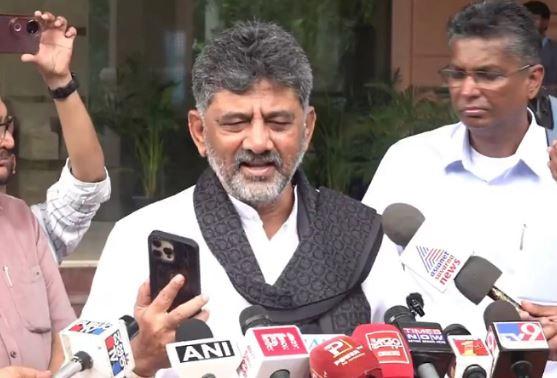 CM Shivakumar reaches out to Kannadiga survivor of Nepal floods, assures safety