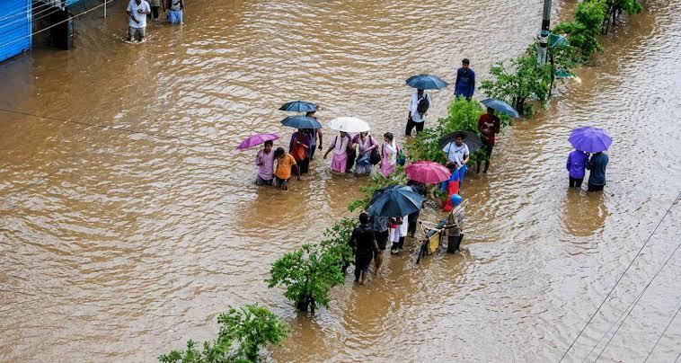 Heavy rain batters Odisha as IMD issues red warning for five districts