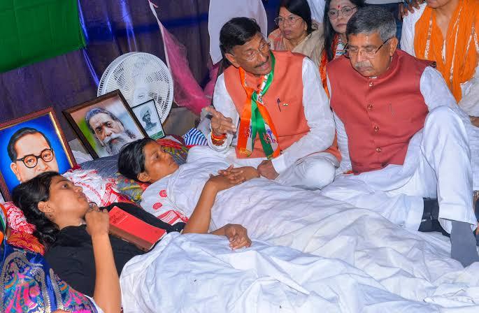 Jharkhand exam row: Govt panel meets hunger-striking student, appeals to end fast
