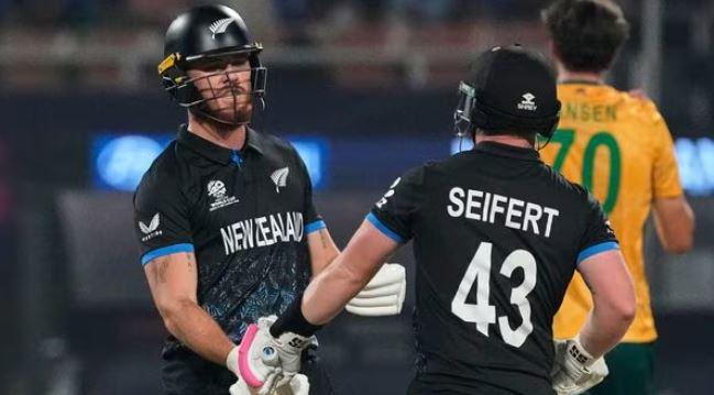 Finn Allen’s 33-ball century powers New Zealand to T20 World Cup final with 9-wicket rout of South Africa