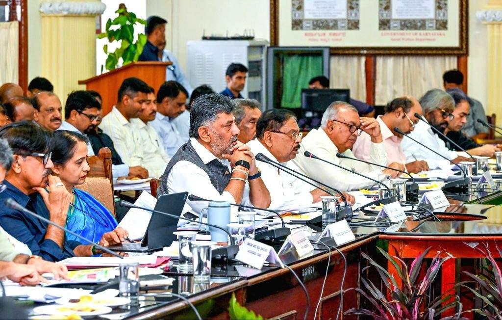 Karnataka gears up for drought, CM focuses on drinking water and central aid