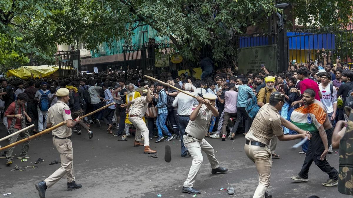 Delhi Police directed not to take adverse action against CJP protesters