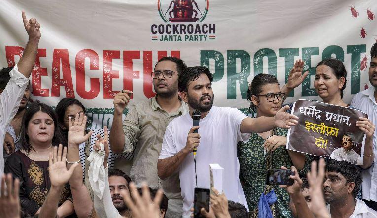 Protest at Jantar Mantar by CJP group enters third consecutive day