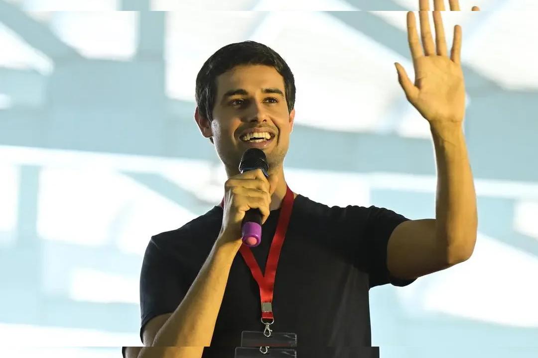 Delhi Court reissues bailable warrants against YouTuber Dhruv Rathee in defamation case