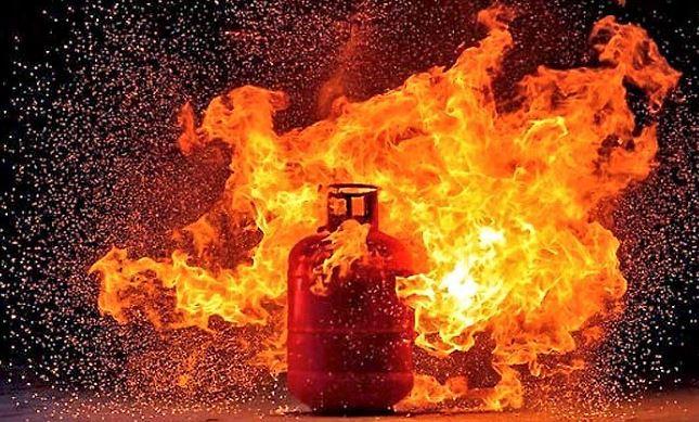 Three injured in explosion at Bengaluru chaat shop; gas leak suspected