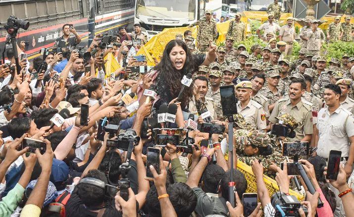 Jantar Mantar deserted amid Heavy security as 7,000 protesters, including Dipke and four former CMs, detained