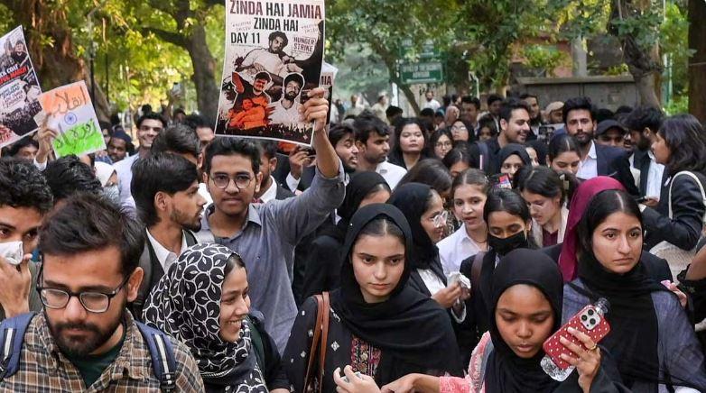 Jamia approves union elections, but students continue protest as Congress backs agitation