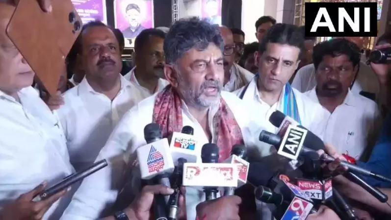 Shivakumar appeals to protesting sugarcane farmers to resume harvesting in Karnataka
