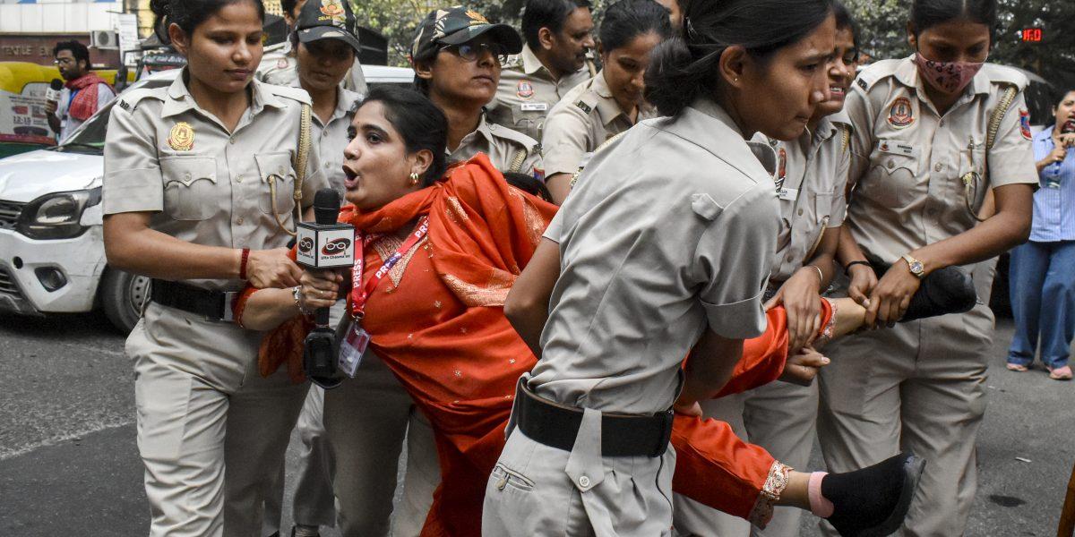Press council issues new guidelines for media coverage of protests