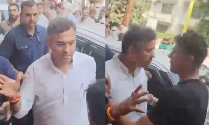 AAP threatens legal action if FIR not filed against Parvesh Verma over slapping incident