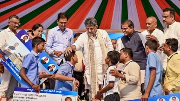 CM Shivakumar makes surprise visit to Kanakapura hostel, meets students