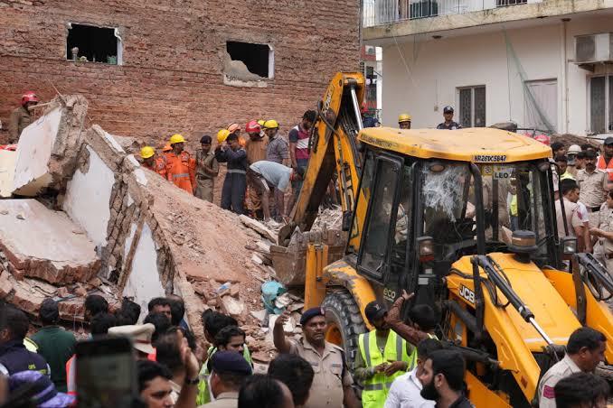 Delhi building collapse: Death toll rises to six as rescue operations enter day 2