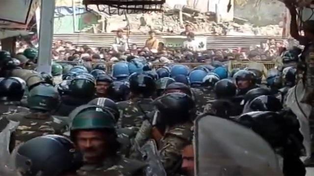 Stone-pelting reported during mosque demolition for road-widening project in MP’s Ujjain