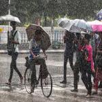 Bengaluru Experiences Unseasonal Rain; IMD Forecasts More Showers in Karnataka