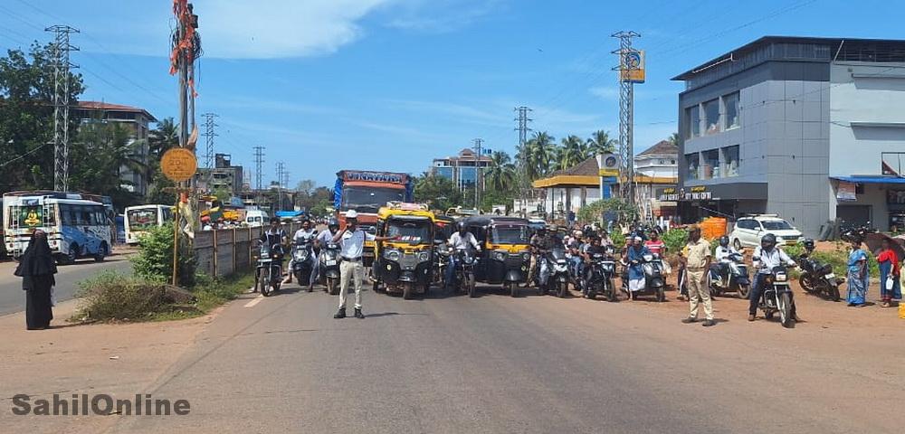 traffic-police-bhatkal-4