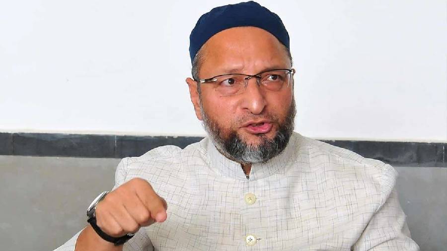 AIMIM national conference passes resolution on violence against Dalits, Muslims; says PM must act against hate speeches