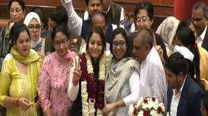 AAP's Shelly Oberoi defeats BJP's Rekha Gupta to become Delhi mayor