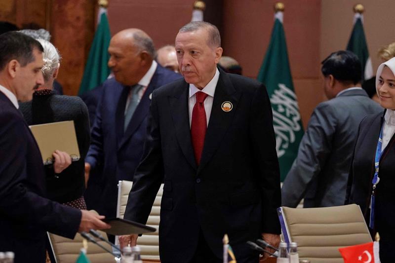 Erdogan accuses European Union of 'distancing itself' from Turkey