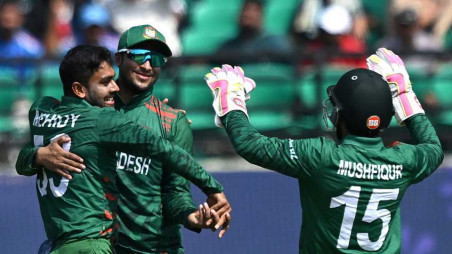 World Cup: Bangladesh cruise to six-wicket win after bowlers bundle out Afghanistan for 156