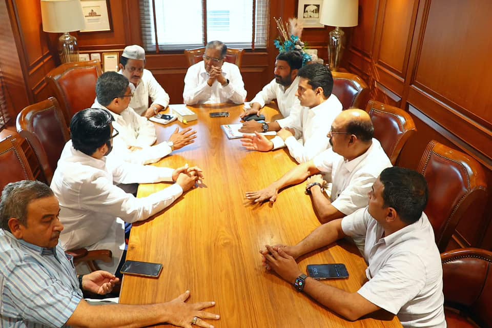 Muslim leaders slam Karnataka govt for scrapping reservation, to challenge move in court