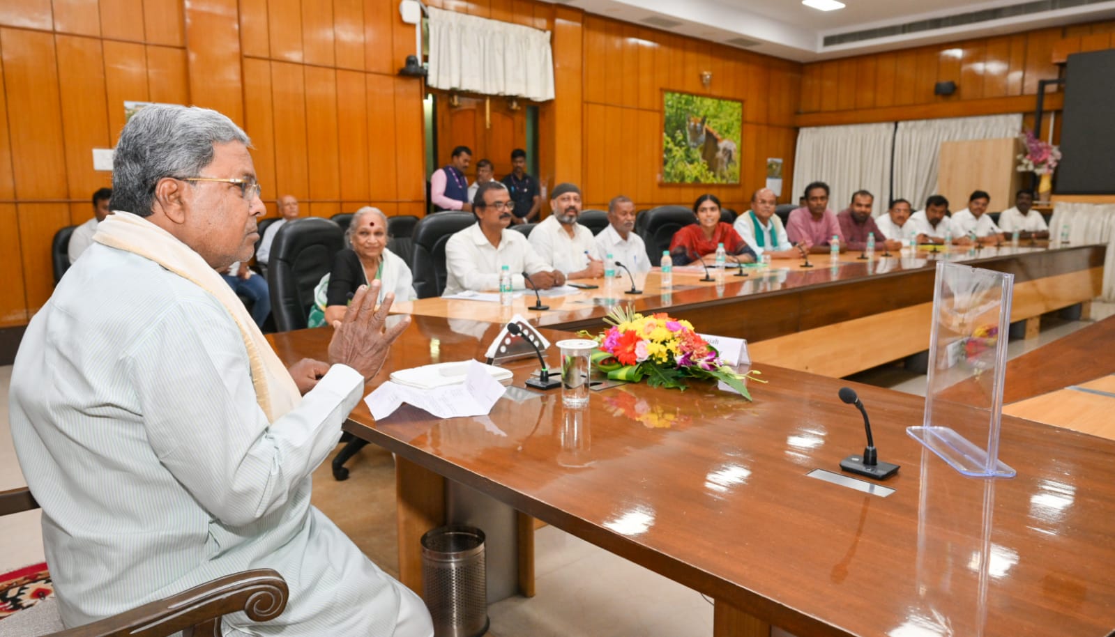 Karnataka CM Siddaramaiah Urges Congress MLAs to Prioritize Lok Sabha Polls