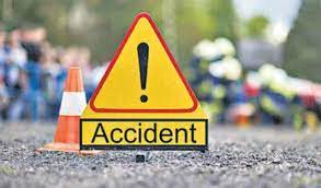 5 killed, 2 injured as SUV rams into dumper in Gujarat