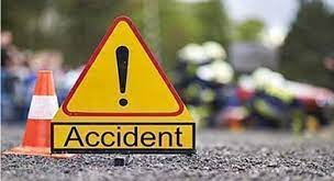 2 of family die in car-truck collision in Karnataka