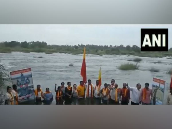 Pro-Kannada organisations protest against Cauvery water release to Tamil Nadu