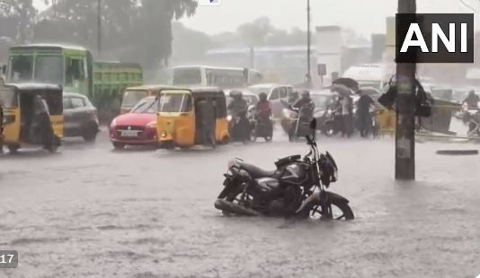 Heavy rainfall in Tamil Nadu: Chennai, neighbouring districts grapples with traffic jams, waterlogging