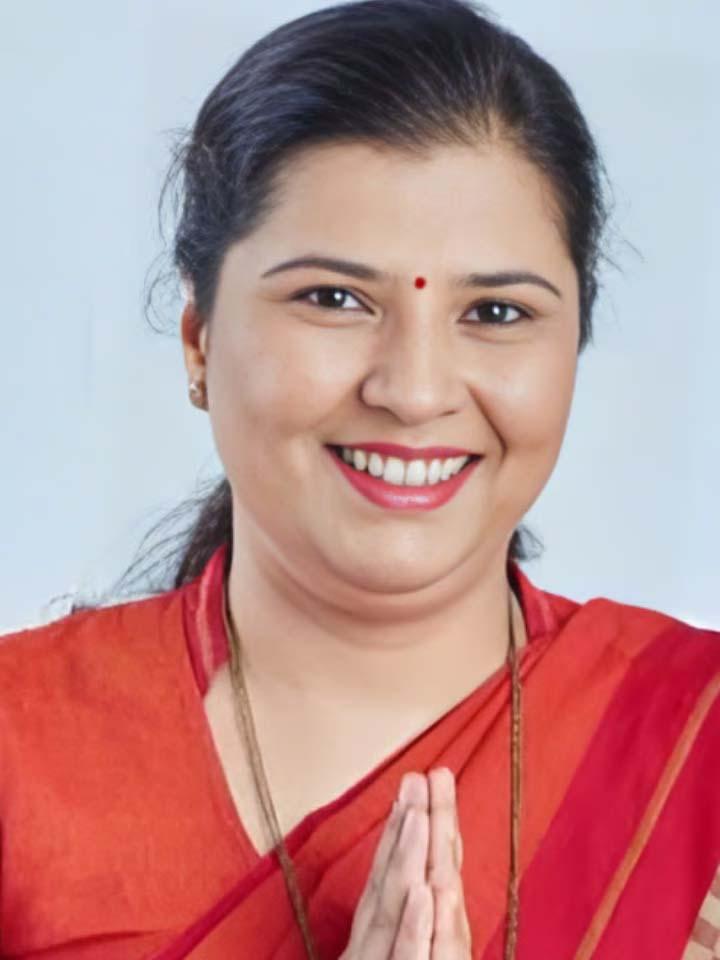 Congress announces Lok Sabha candidates for Karnataka; Dr. Anjali Nimbalkar to contest from Uttara Kannada