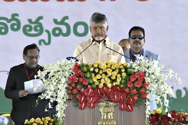 Chandrababu Naidu sworn in as Andhra Pradesh CM, Pawan Kalyan takes oath as Minister