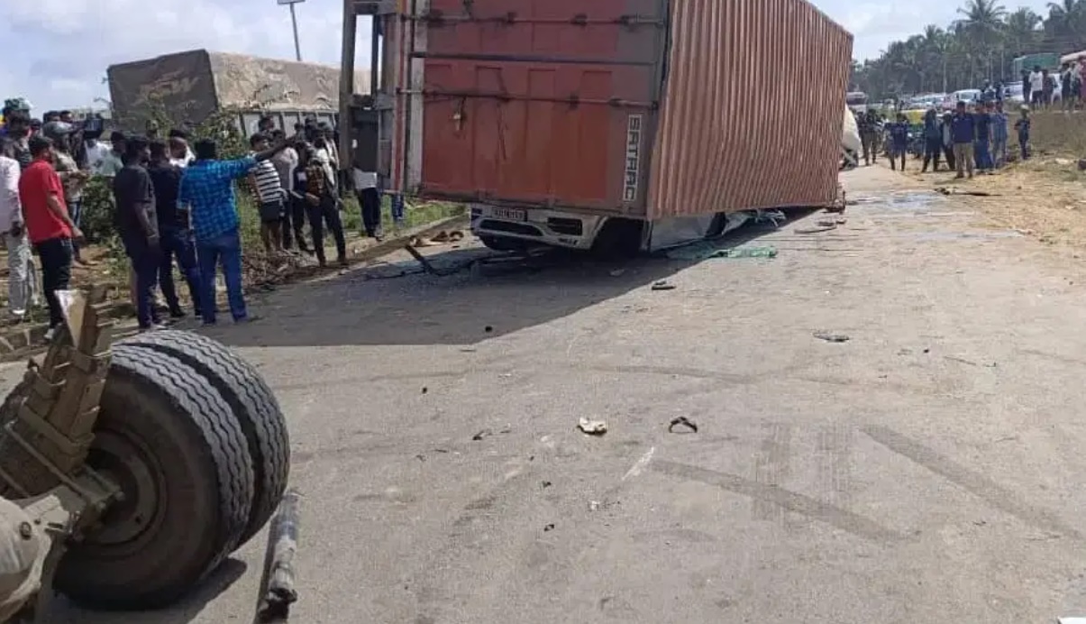 BENGALURU: Six killed when container truck falls on car near Nelamangala