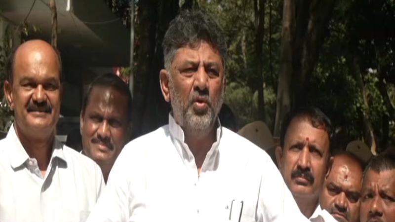 Deputy CM DK Shivakumar Urges Vokkaliga Sangha to Defer Caste Census Meeting