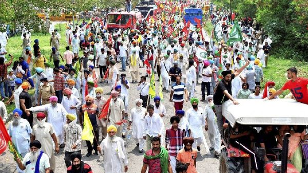 Punjab bandh disrupts traffic as farmers block roads; rail and bus services suspended