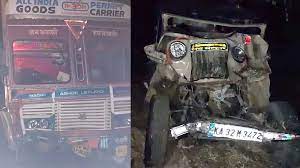 Four killed in jeep-truck collision in Kalaburagi