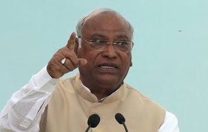 Modi govt’s ‘corruption’ in infra projects taking nation on ‘highway to hell’, says Kharge