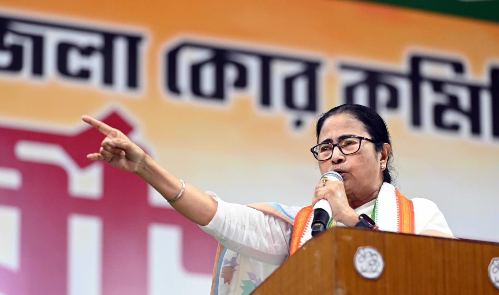 ‘Resist evil forces &amp; safeguard democratic rights,’ Mamata tells members on TMC Foundation Day