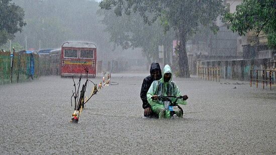 Heavy rains claim 15 lives in Maharashtra; Army assists in rescue operations