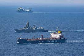 Indian Navy trying to hunt down pirates involved in hijacking attempt of merchant vessel in North Arabian Sea