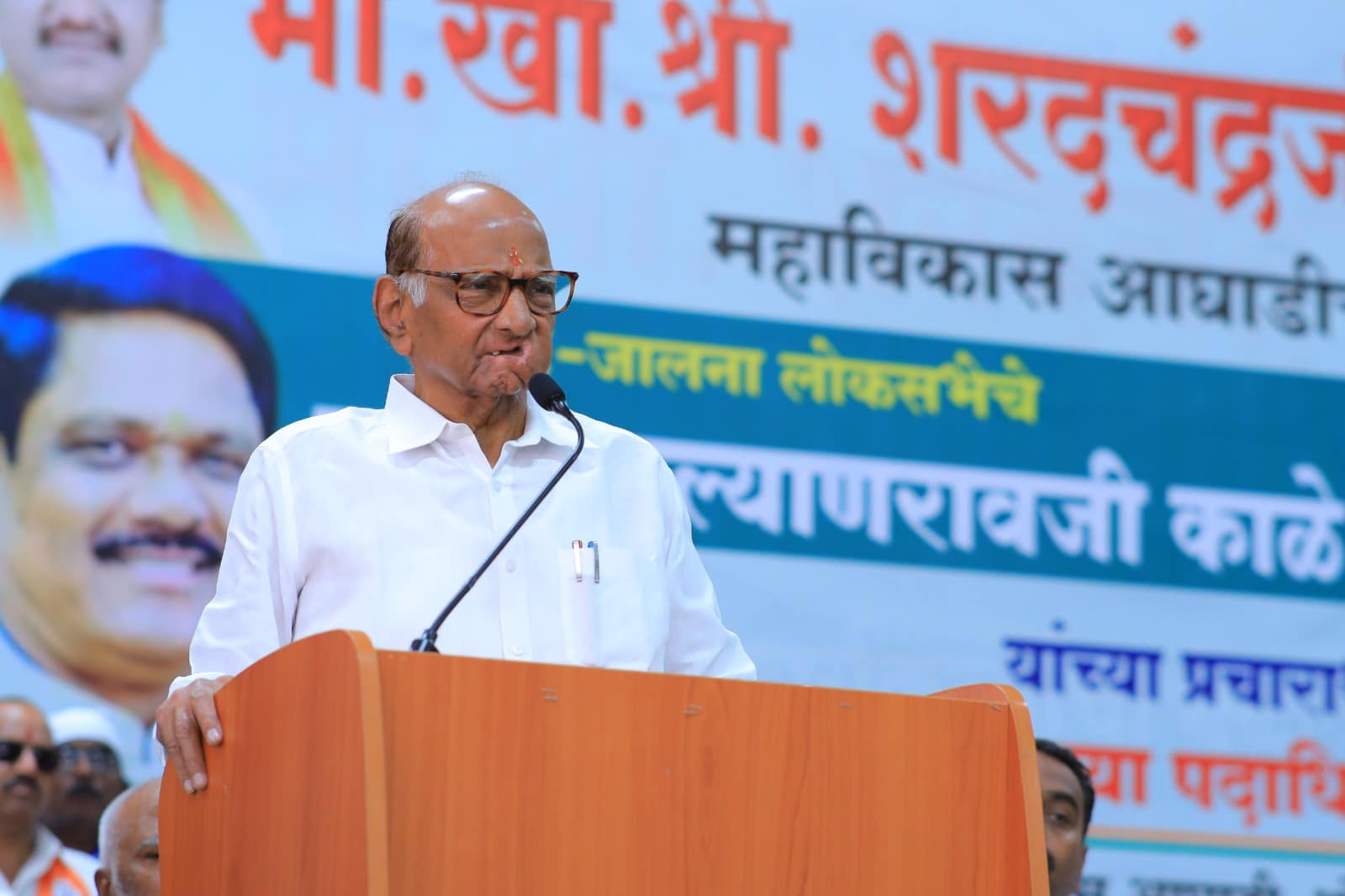 Former PMs worked to make new India, the incumbent one only criticises others: Sharad Pawar