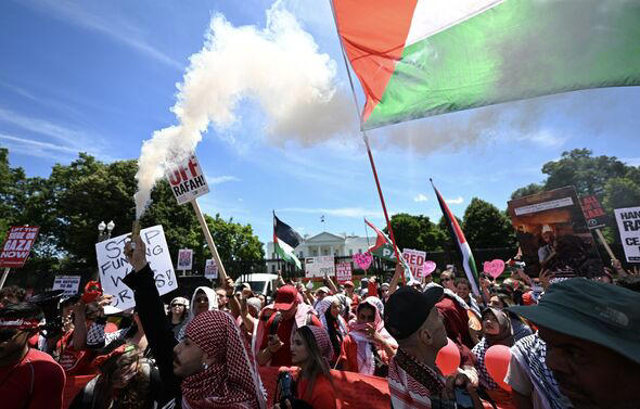 WASHINGTON: Massive Pro-Palestine protest outside White House demands end to Israel-Gaza conflict