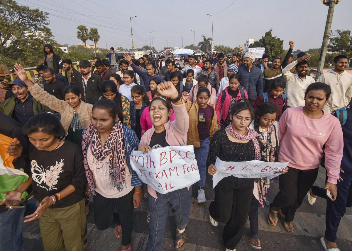 Protesting Candidates Reject Dialogue Proposal Amid BPSC Exam Paper Leak in Bihar