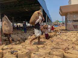 Karnataka poll issue: Paddy farmers face huge losses due to water stagnation at Raichur APMC yards