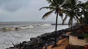 Continued Rainfall in Uttara Kannada District, Waves Pound Shores