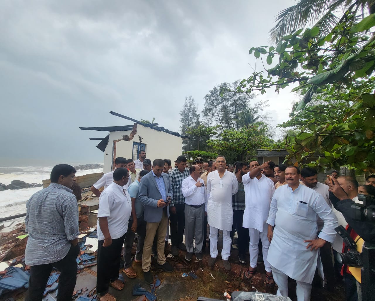 District Incharge Minister Assures Permanent Solution for Sea Erosion in Ullal by Next Year