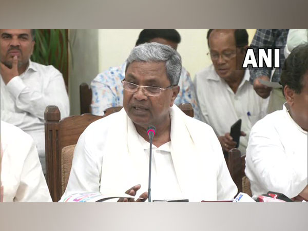 “Wont accept flowers or shawls…give me books”: Karnataka CM Siddaramaiah