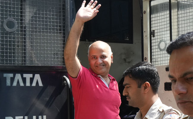 Delhi excise case : CBI opposes Manish Sisodia’s bail plea, custody parole application