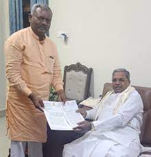 Ex-BJP minister S T Somashekar meets Karnataka CM Siddaramaiah amid buzz about ‘Operation Hasta’